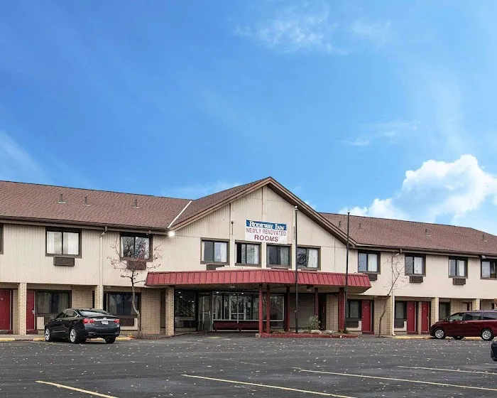 Rodeway Inn 4
