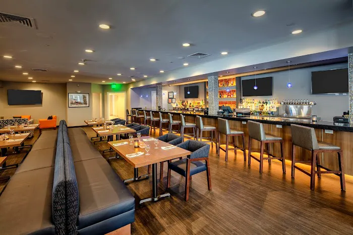 Collegian Hotel & Suites, Trademark Collection by Wyndham 5