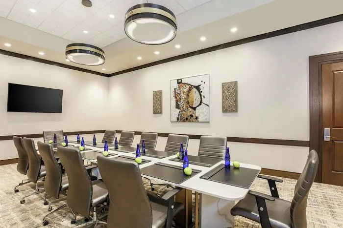 Embassy Suites by Hilton Syracuse Destiny USA 5