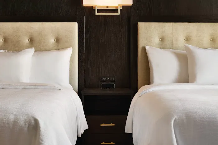Embassy Suites by Hilton Syracuse Destiny USA 5