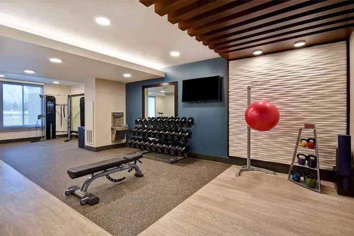 Embassy Suites by Hilton Syracuse 4