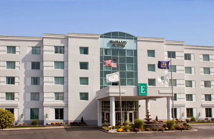Embassy Suites by Hilton Syracuse 4