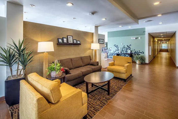 Sleep Inn & Suites Airport 4