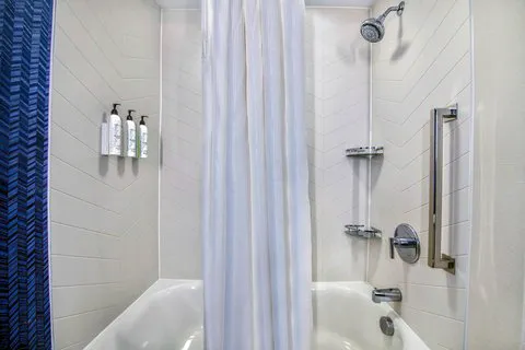 Fairfield by Marriott Inn & Suites Cortland 4