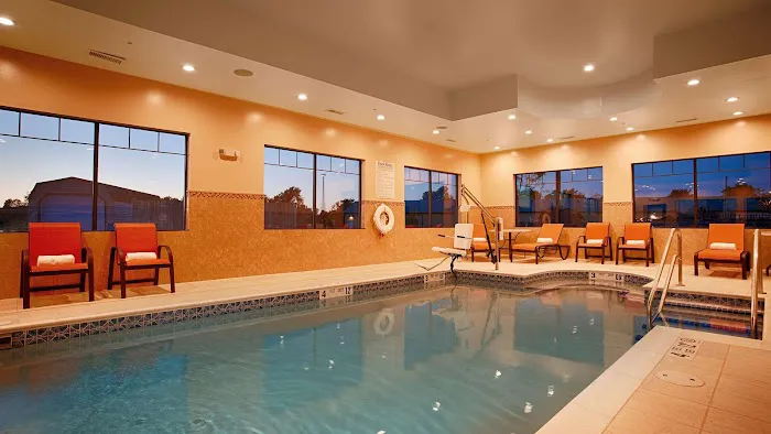 Best Western Plus Finger Lakes Inn & Suites 4