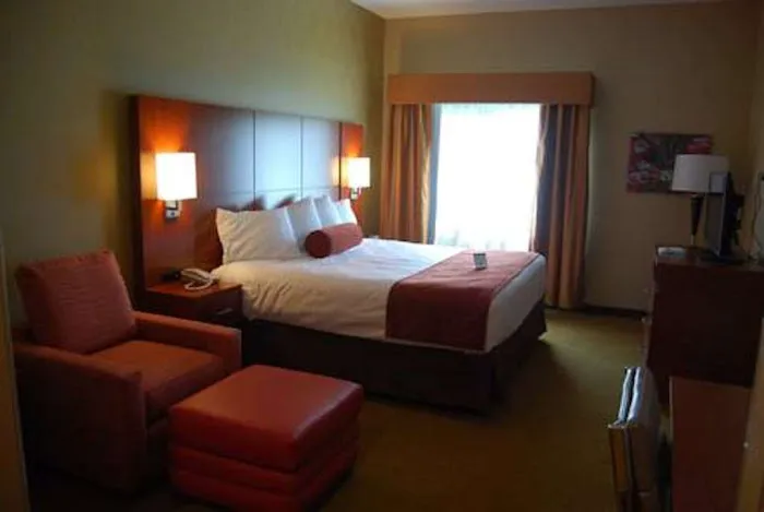 Best Western Plus Finger Lakes Inn & Suites 4