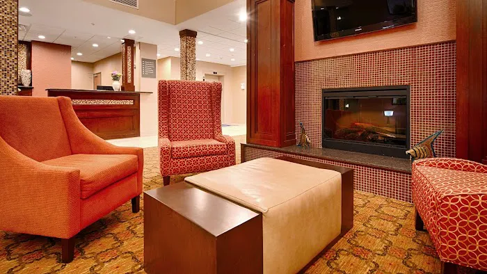 Best Western Plus Finger Lakes Inn & Suites 4