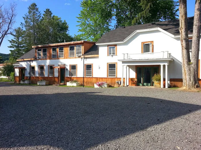 The Lake House Townhouses 4