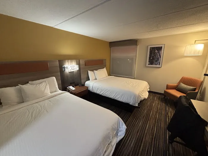 Rodeway Inn 4