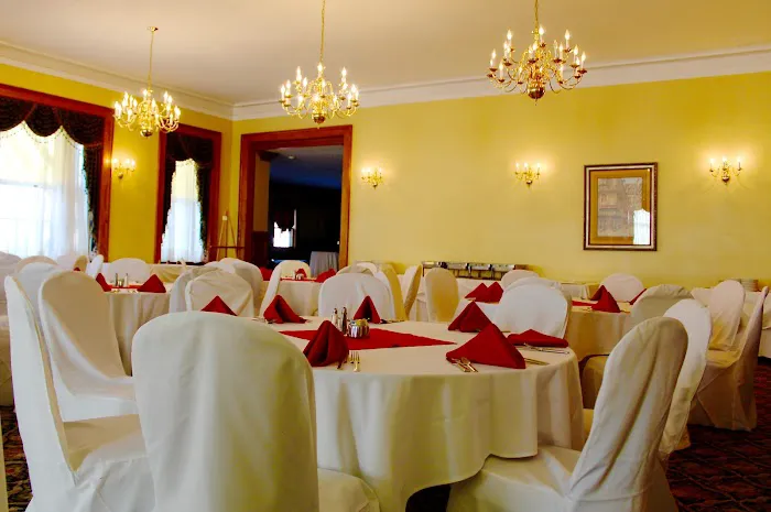 The Stockade Inn 4