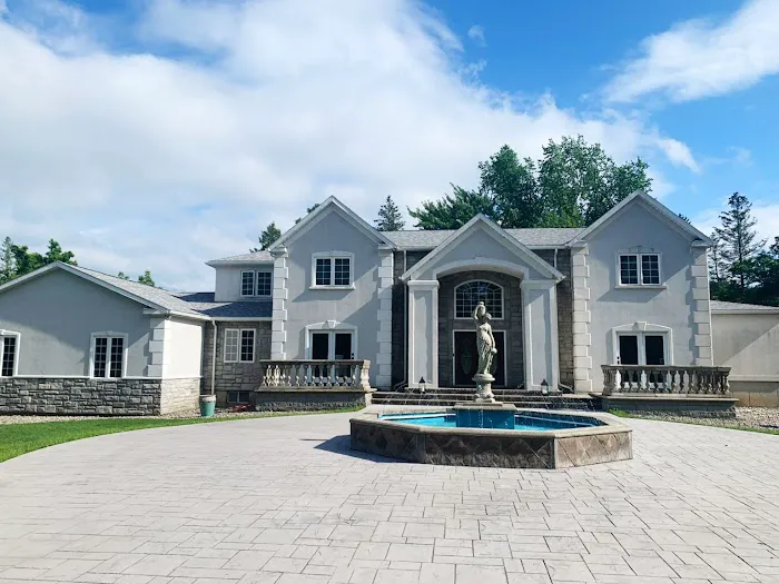 The Mansion at Rebecca's Fountain 3