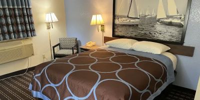 Super 8 by Wyndham New Castle