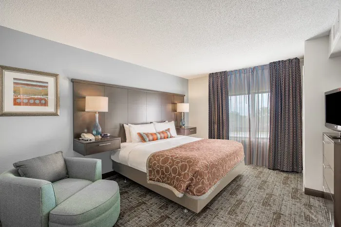 Staybridge Suites Wilmington-Newark, an IHG Hotel 4