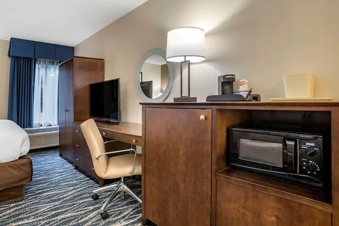 Comfort Inn & Suites Newark - Wilmington 4