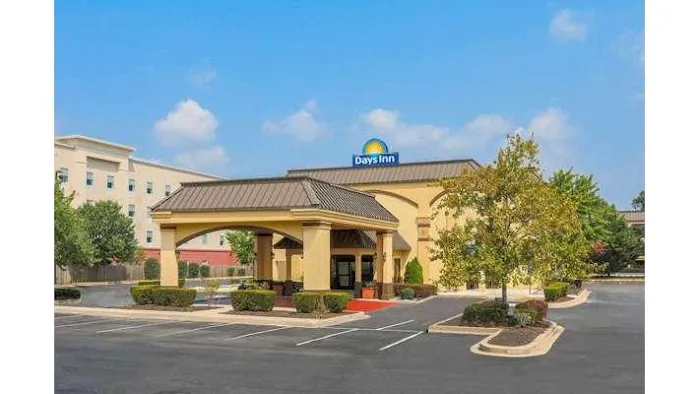Days Inn by Wyndham Newark Wilmington 4