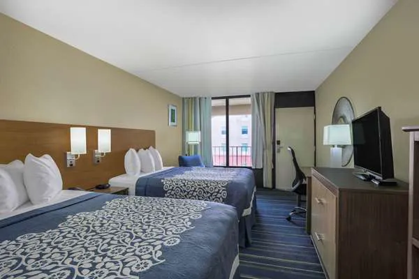 Days Inn by Wyndham Newark Wilmington 4