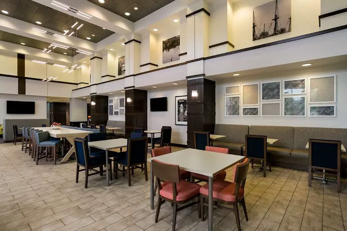 Hampton Inn & Suites Wilmington Christiana 4