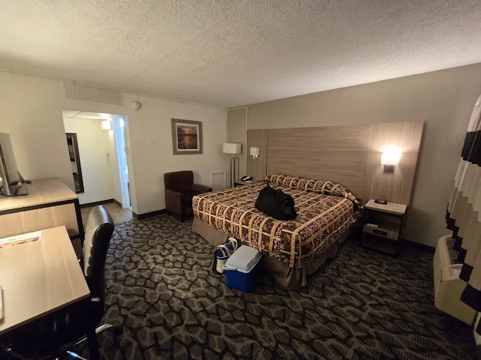 Ramada by Wyndham West Atlantic City 4
