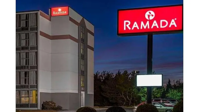 Ramada by Wyndham West Atlantic City 4