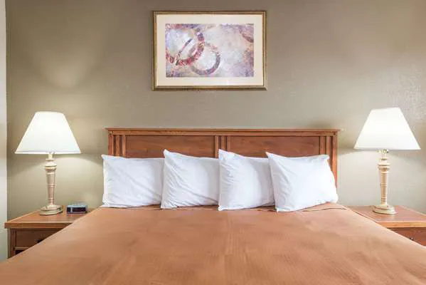 Travelodge by Wyndham Lancaster Amish Country 4