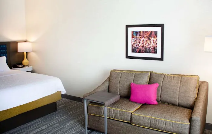 Hampton Inn Lebanon 4