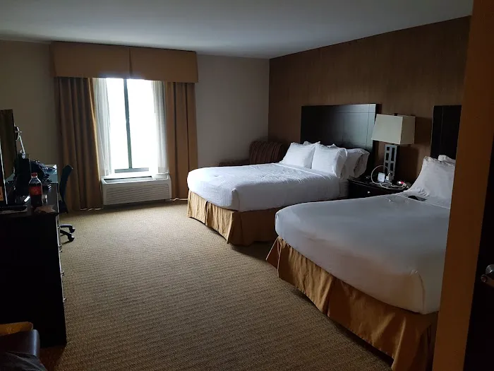 Holiday Inn Express & Suites Lebanon, an IHG Hotel 4