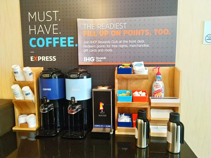 Holiday Inn Express & Suites Lebanon, an IHG Hotel 4