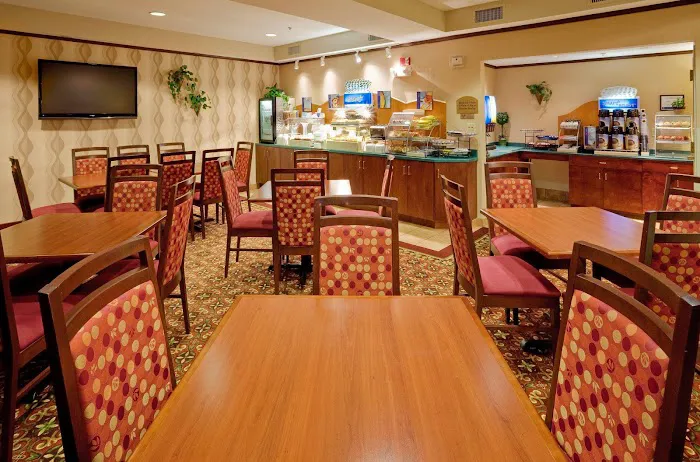 Holiday Inn Express & Suites Frackville by IHG 4