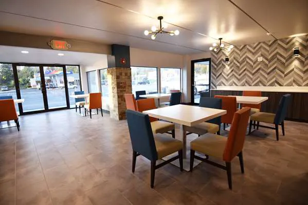 Baymont by Wyndham Pine Grove 4