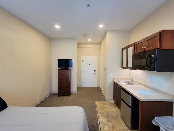 Railroad Street Inn & Suites 4