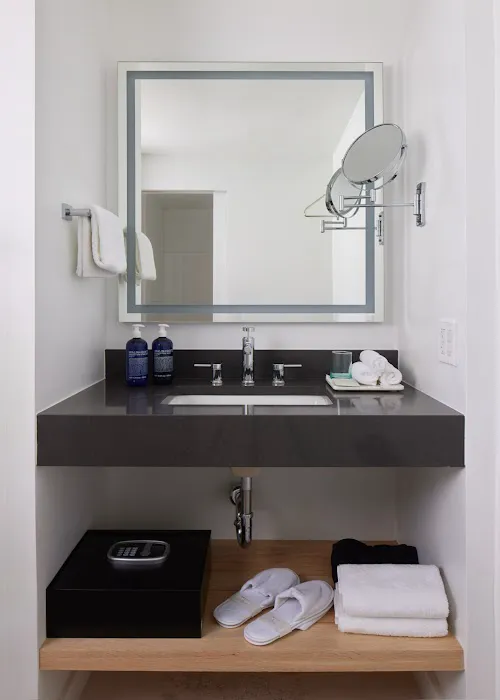 Artelo Hotel 4