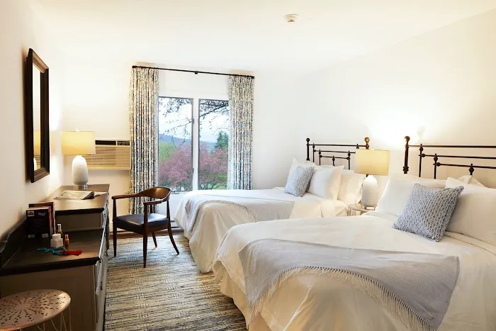 Apple Tree Inn 4