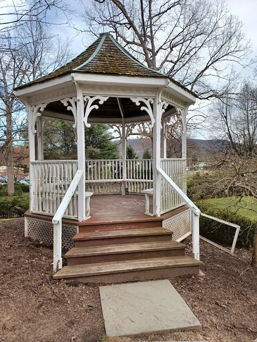 The Simsbury Inn 5