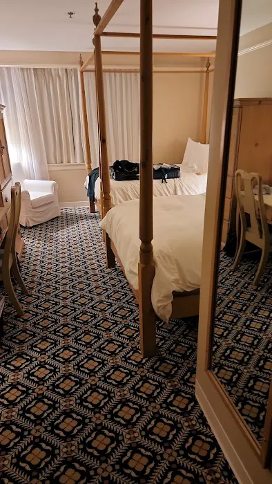 The Simsbury Inn 5