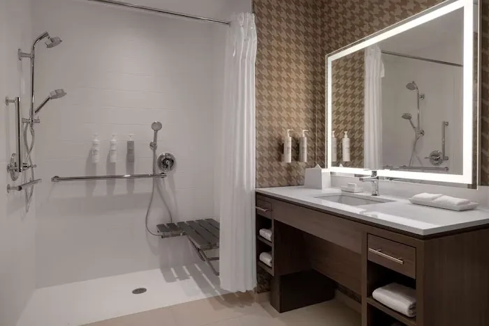 Home2 Suites by Hilton Bristol 4