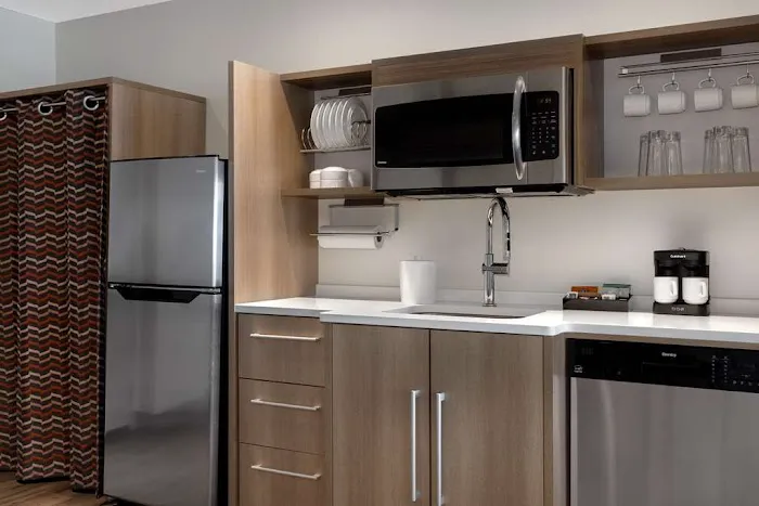 Home2 Suites by Hilton Bristol 4