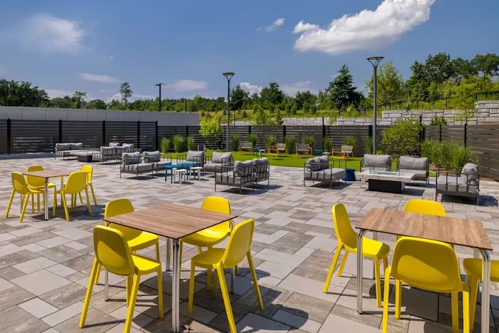 Home2 Suites by Hilton Bristol 4