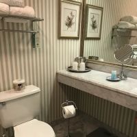 The Farmington Inn & Suites ico