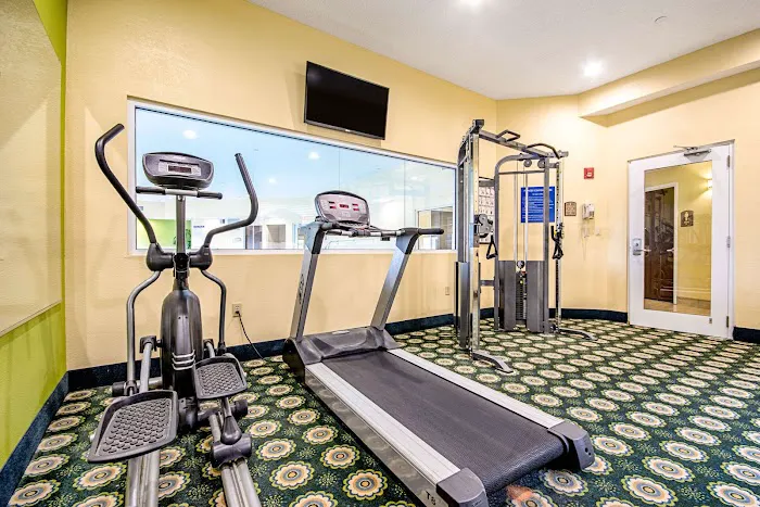 Quality Inn & Suites Glenmont - Albany South 4