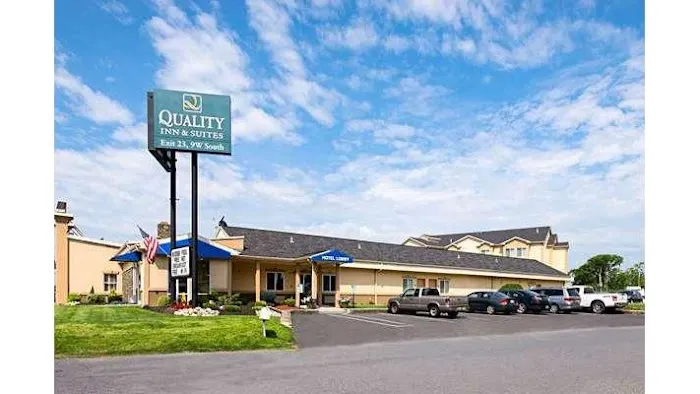 Quality Inn & Suites Glenmont - Albany South 4