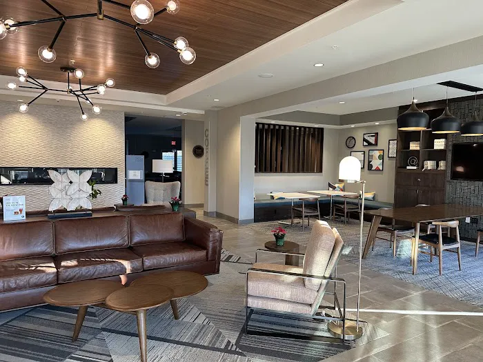 Four Points by Sheraton Albany 5
