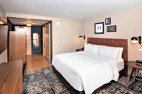 Four Points by Sheraton Albany 5