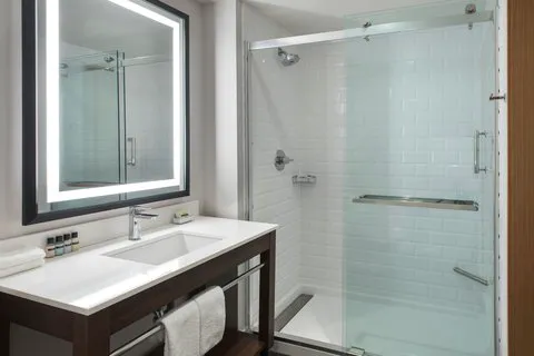 Four Points by Sheraton Albany 5