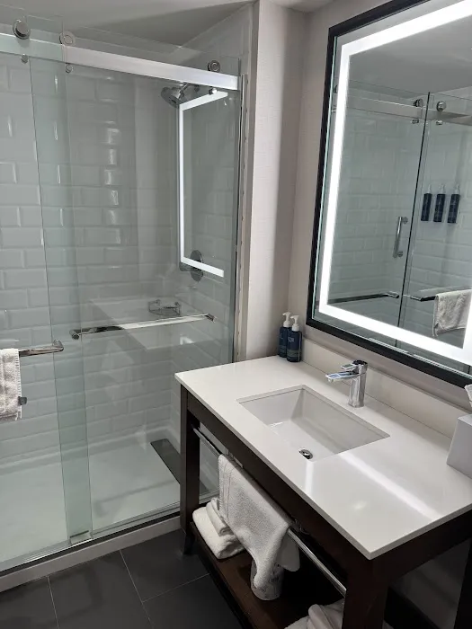 Four Points by Sheraton Albany 5