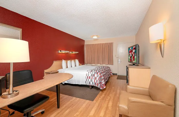 Red Roof Inn Syracuse 4