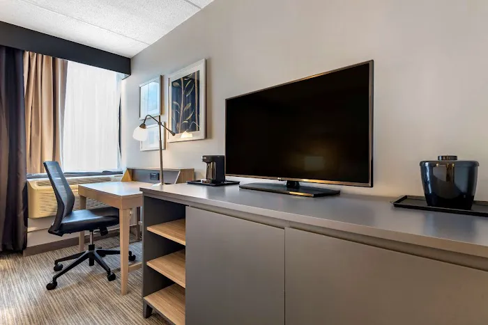 Comfort Inn & Suites Liverpool - Syracuse North 4