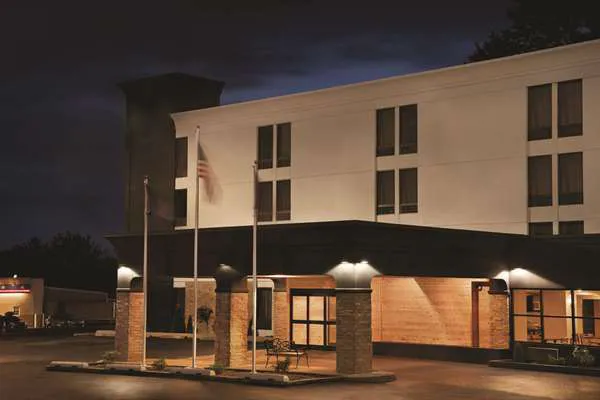 Comfort Inn & Suites Liverpool - Syracuse North 4