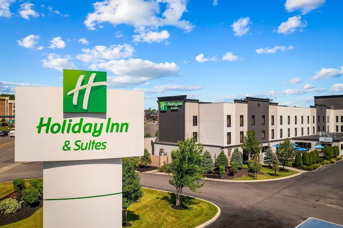 Holiday Inn & Suites Syracuse Airport 4