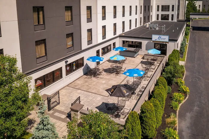 Holiday Inn & Suites Syracuse Airport 4
