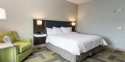 Hampton Inn & Suites Syracuse North Airport Area